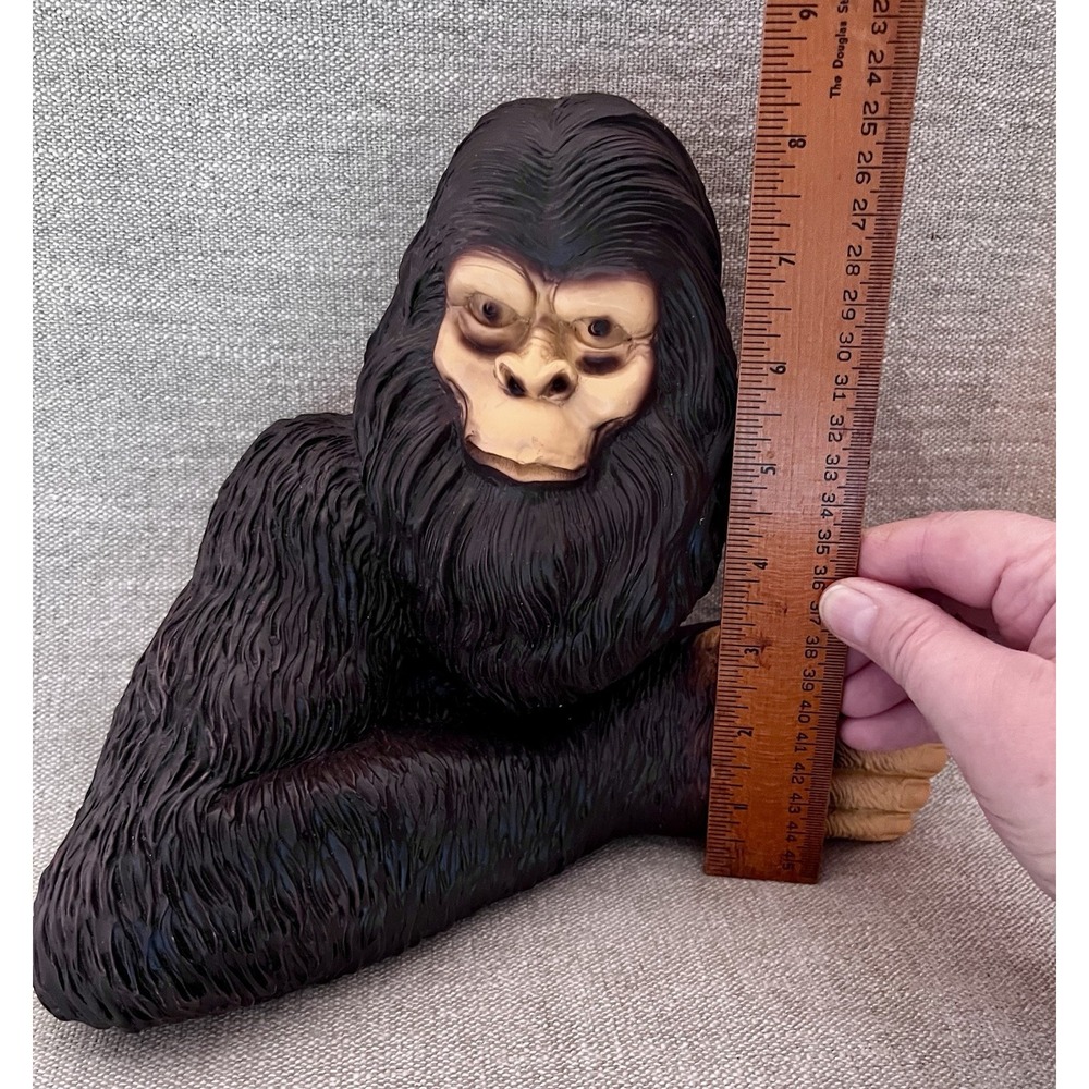 Bigfoot Sasquatch Bust Figurine Resin Statue Cryptid Yeti Cabin Lodge Decor 8.5" - Picture 3 of 6